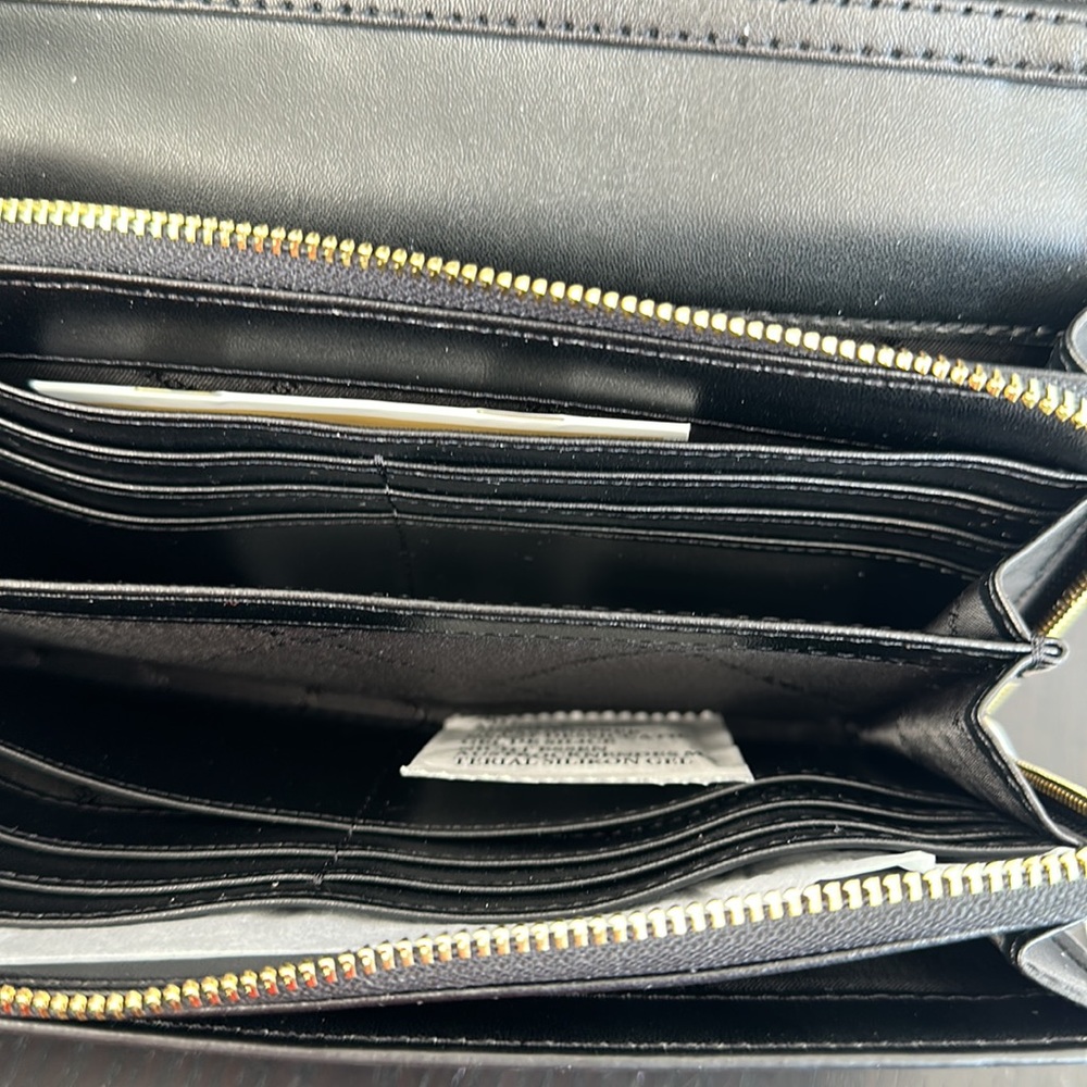 Michael Kors black leather large zip around wallet crossbody - Picture 9 of 11